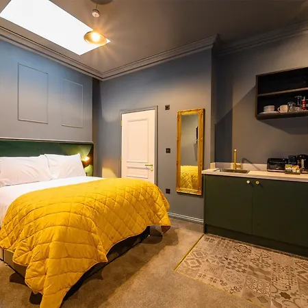 Aparthotel By Deuce