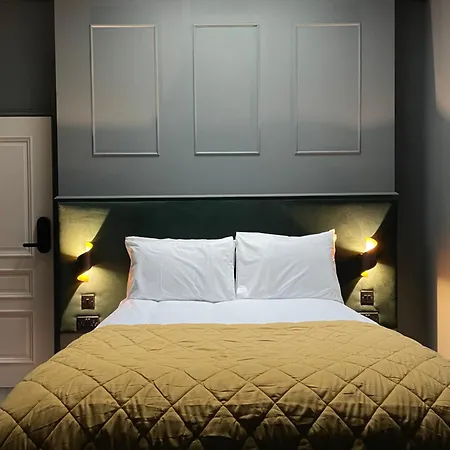 By Deuce Apart-hotel