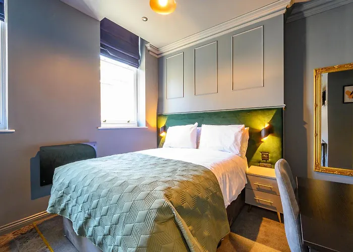 By Deuce מלון דירות